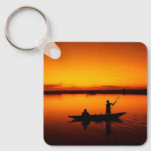 Llavero Atardecer, Silueta de Barco Remolino-16497