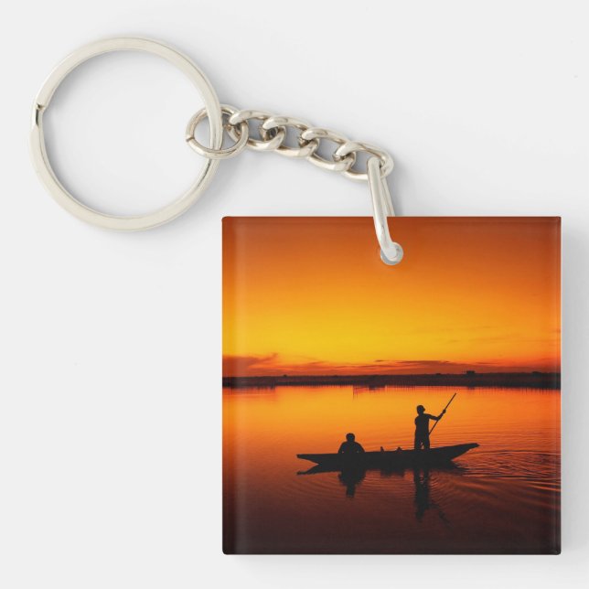 Llavero Atardecer, Silueta de Barco Remolino-16497 (Frente)