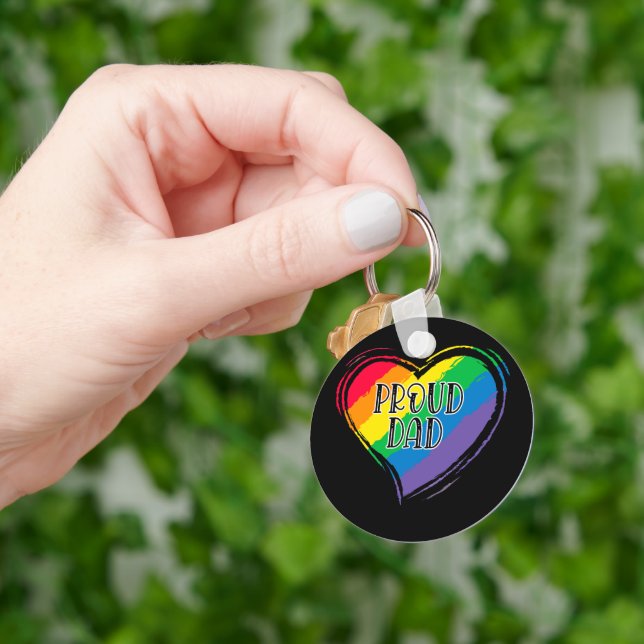 Llavero Bandera del Corazón del Arcoiris Orgulloso Papá Or (Mano)