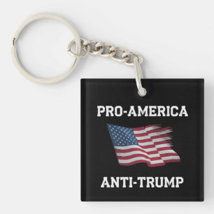 Llavero Bandera vintage de EE. UU. pro América anti Trump