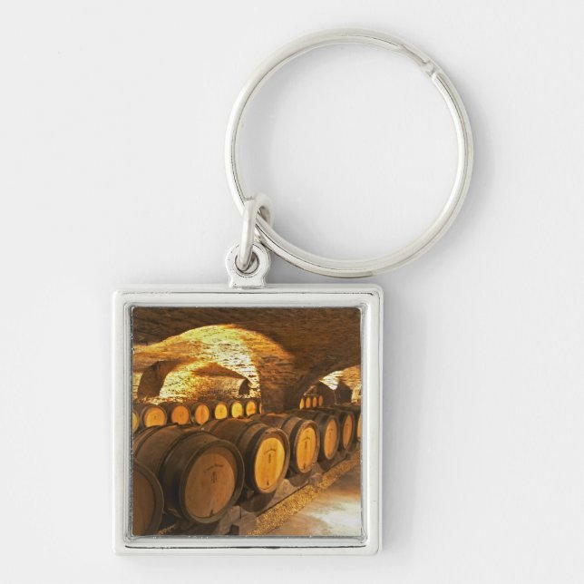 Llavero Barrios de roble en la bodega del Domaine Comte (Frente)