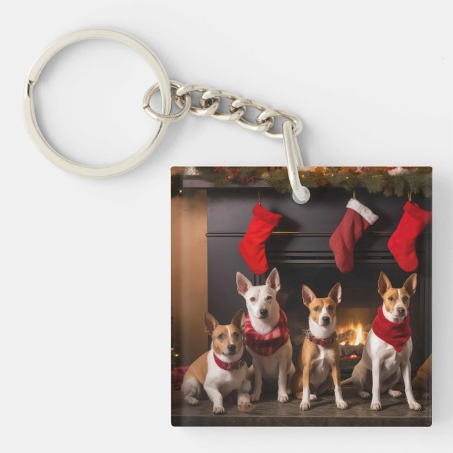 Llavero Basenji junto a la Chimenea Navidad (Frente)