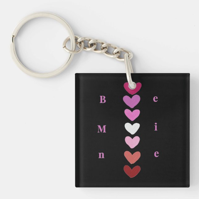 Llavero Be Mine Minimal Heart Stack Valentine T-Shirt (Frente)