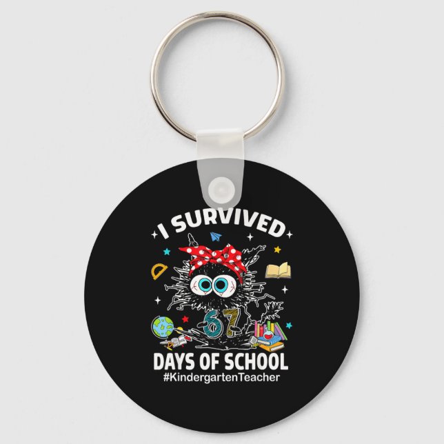 Llavero Black Cat I Survived 67 Days Of School Kindergarte (Anverso)