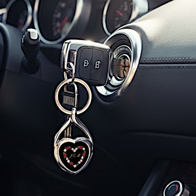 Llavero Black metal keychain with a pink and red heart (Subido por el creador)