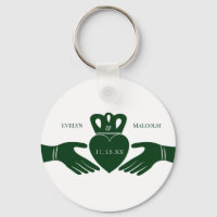 Boda verde gráfico simple del anillo del claddagh 