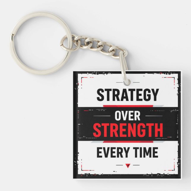 Llavero Bold "Strategy Over Strength Every Time" Graphic w (Frente)