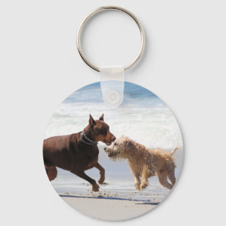 Llavero Boxer Doberman - Jugar a la fecha en la playa