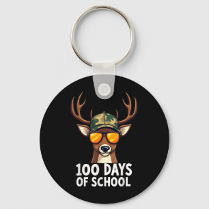 Llavero Bucked100 Días De Escuela Están Aquí Cazando Deer 