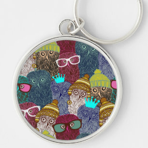 Llavero Búho en la corona