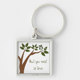 Llavero Búho verde del amor en árbol