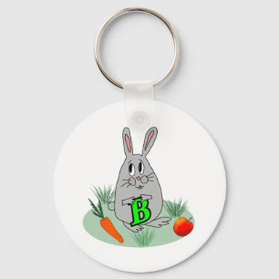 Llavero Bunny con la letra B sobre el césped