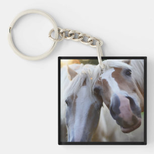 Llavero Caballos graciosos y bonitos con cartón negro