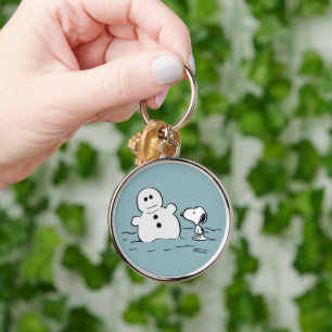 Llavero Cacahuetes   Snoopy Construye Un Hombre De Nieve