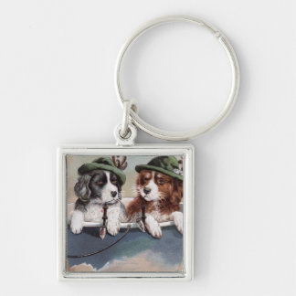 Llavero Cachorros en Gorras con tubos