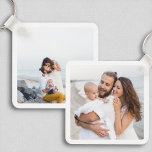 Llavero Cadena de teclas de aluminio de doble cara de dos<br><div class="desc">Mantenga a sus seres queridos cerca donde quiera que vaya con esta cadena de Aluminio de doble cara de la familia personalizado. Con espacio para dos de sus fotos familiares favoritas, una a cada lado, esta elegante y ligera cadena de teclas es práctica y sentimental. El material de aluminio duradero...</div>