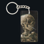 Llavero Calavera con arte Vicente van Gogh<br><div class="desc">Vicente van Gogh (Holandés, 1853 - 1890) Calavera de un esqueleto con cigarrillo en llamas, 1885-86, Aceite sobre lienzo sin marco: 32 cm × 24, 5 cm (13 in × 9, 6 pulgadas) Trabajo inicial de Vincent van Gogh. Este pequeño cuadro forma parte de la colección permanente del Museo Van...</div>