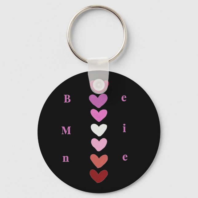 Llavero Camiseta de San Valentín con Corazones Mínimos Api (Anverso)
