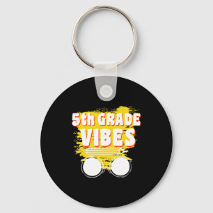 Llavero Camiseta de Vibraciones de 5º Grado de Regreso a l