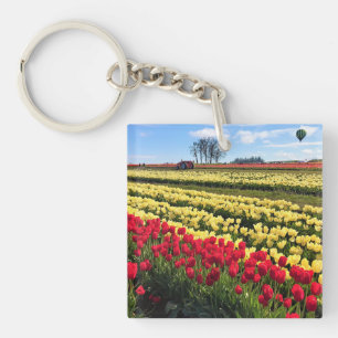 Llavero Campo de tulipanes rojo y amarillo con globo de ai
