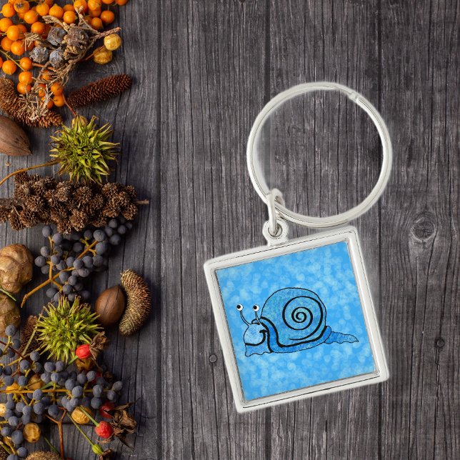 Llavero Caracol azul Personalizado sonriente (Smiling cute blue snail tie dye pattern on shades of blue keychain.)
