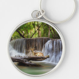 Llavero Cascada de Erawan con relajación de ciervos