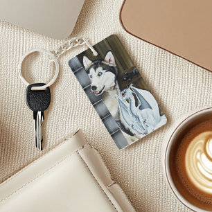 Llavero Castillo del Dragón con Perro Husky de Fantasía In