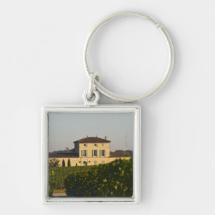 Llavero Chateau Lafleur Petrus y viñedo, en Pomerol,