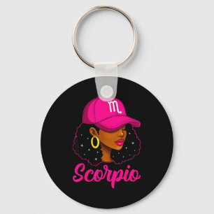 Llavero Chica Escorpio Gorra Rosa Zodíaco Cumpleaños Afro 