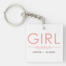 Chica mamá personalizada con los nombres de sus hi