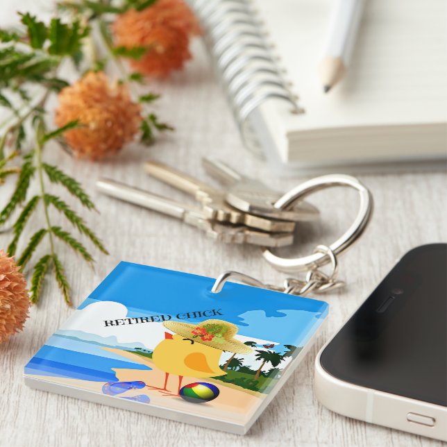 Llavero Chica retirada en la playa (Frente Derecha)