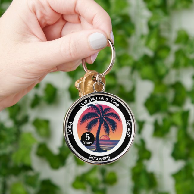 Llavero Chip Tropical Personalizado de 12 Aniversario (Mano)