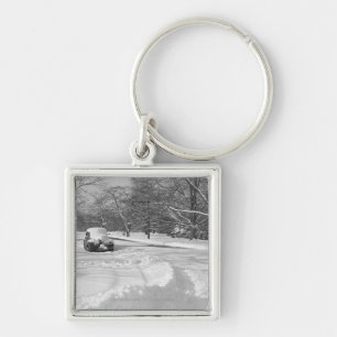 Llavero Coche capsulado nieve en la calle B&W