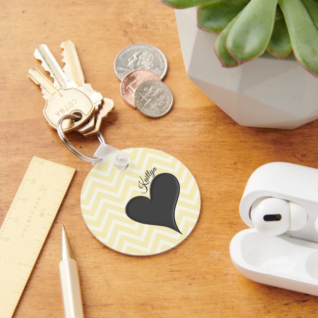 Llavero Corazón negro sobre la franja amarilla de Chevron  (Escritorio )
