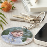 Llavero Crear una cadena de claves fotográfica personaliza<br><div class="desc">Crea tu propio personalizado, acrílico, personalizado, ultra duradero, llavero de fotos / llavero. Simplemente agrega tus fotos y texto al frente y al reverso, al personalizar. Mientras agrega / diseño, podrá ver una previsualización de su creación, a lo largo de todo. El anillo de claves incluye texto en un elegante...</div>