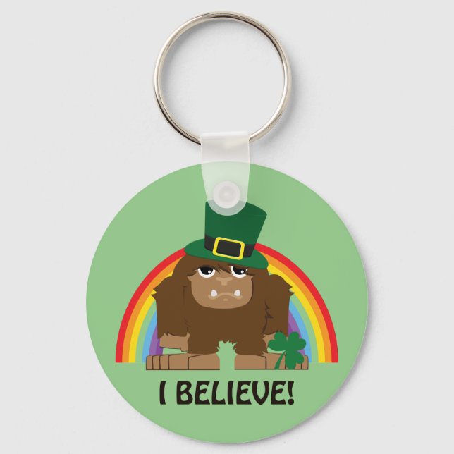 Llavero ¡Creo! Leprechaun Bigfoot (Anverso)