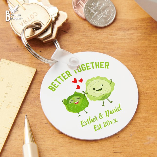 Llavero Cute Personalized Kawaii Cabbage Valentine Couples (Fun BETTER TOGETHER cabbage Valentine keyring with cute kawaii cabbage heads. Incl personalization.)