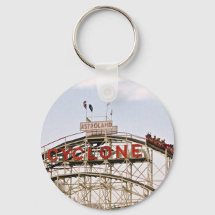 Llavero Cyclone Roller Coaster - cadena de claves de Coney