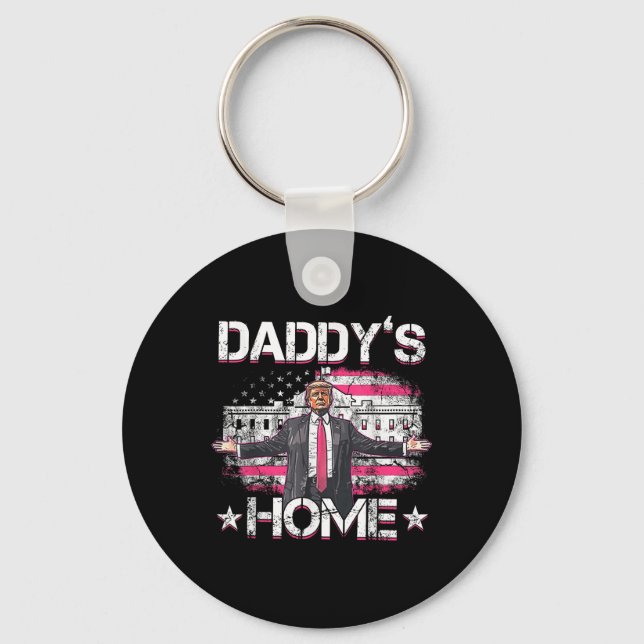 Llavero Daddys home Trump Pink 2024 (Anverso)