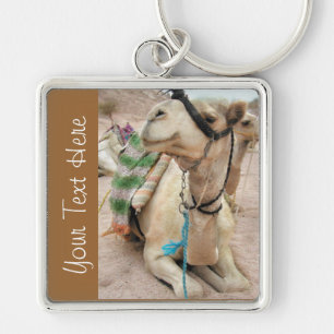 Llavero de camello cansado personalizado