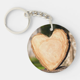 llavero de corazón de madera