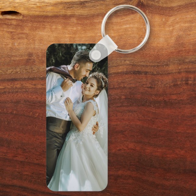 Llavero de instantánea de boda personalizada román (Reverso)