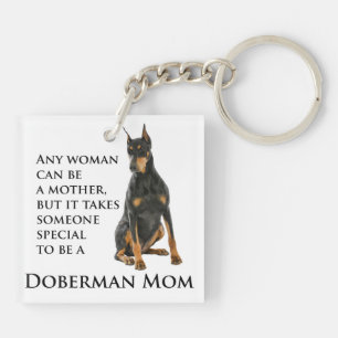 Llavero de la mamá del Doberman