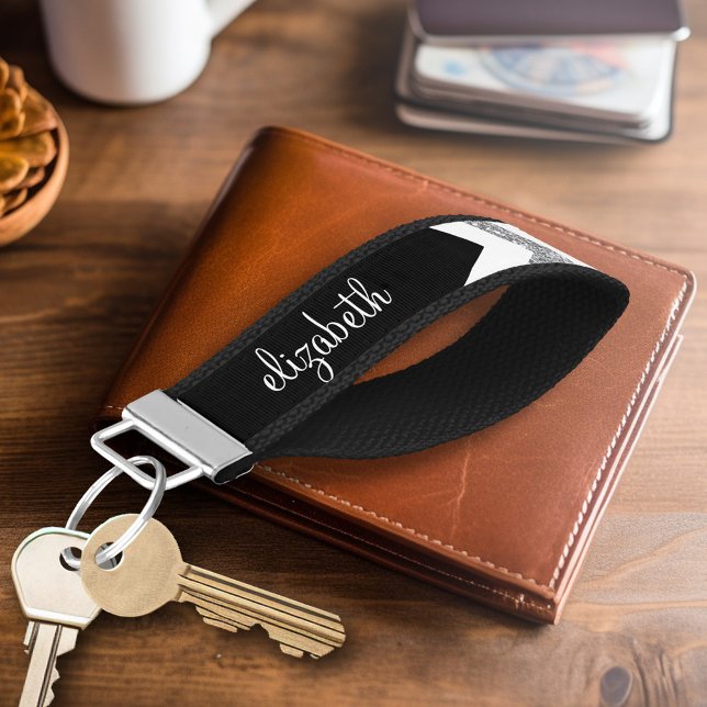 Llavero De Pulsera Chevras y nombres de impresión de Purpurina negro  (Personalized keychain - Black and glitter print)