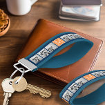 Llavero De Pulsera Monograma de Collage de fotos de Instagram naranja<br><div class="desc">Utiliza 3 fotos cuadradas para crear un regalo único y personal. O puedes mantener al cachorro hipster y hacer un keepsake de moda. Si necesita ajustar las imágenes,  haga clic en la herramienta personalizar para realizar cambios.</div>