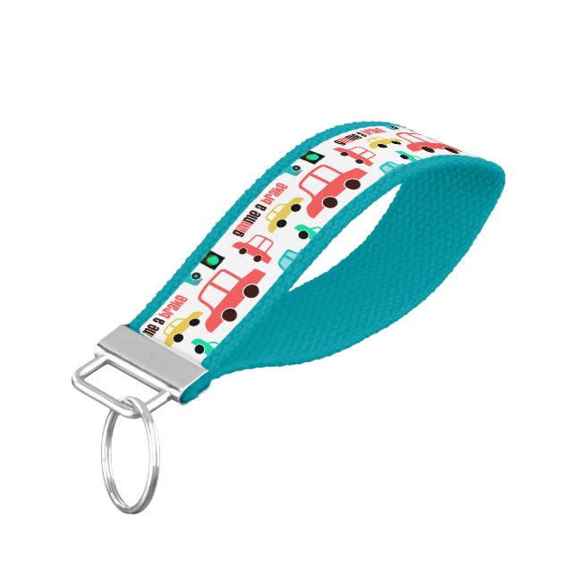 Llavero De Pulsera Patrón de coches de tráfico colorido (Angulado hacia abajo)