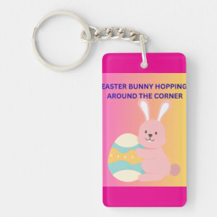 Llavero del conejo de Pascua saltando alrededor de