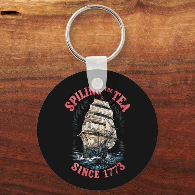 Llavero Derramando El Té Desde 1773 4 de Julio (Anverso)