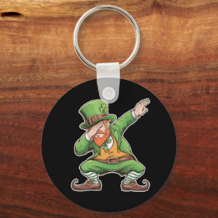 Llavero Día de San Patricio Leprechaun verde haciendo Dab 