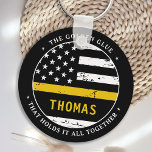 Llavero Dispatcher Personalizado De Línea De Oro Delgada 9<br><div class="desc">La Glueta De Oro Que Lo Mantiene Todo Juntos. Keychain de línea de oro delgada personalizada para 911 despachadores y policías. Personalice esta cadena de claves de dispatcher con el nombre. Este regalo personalizado de distribuidor es perfecto para la apreciación de los despachadores de policía, 911 regalos de agradecimiento de...</div>